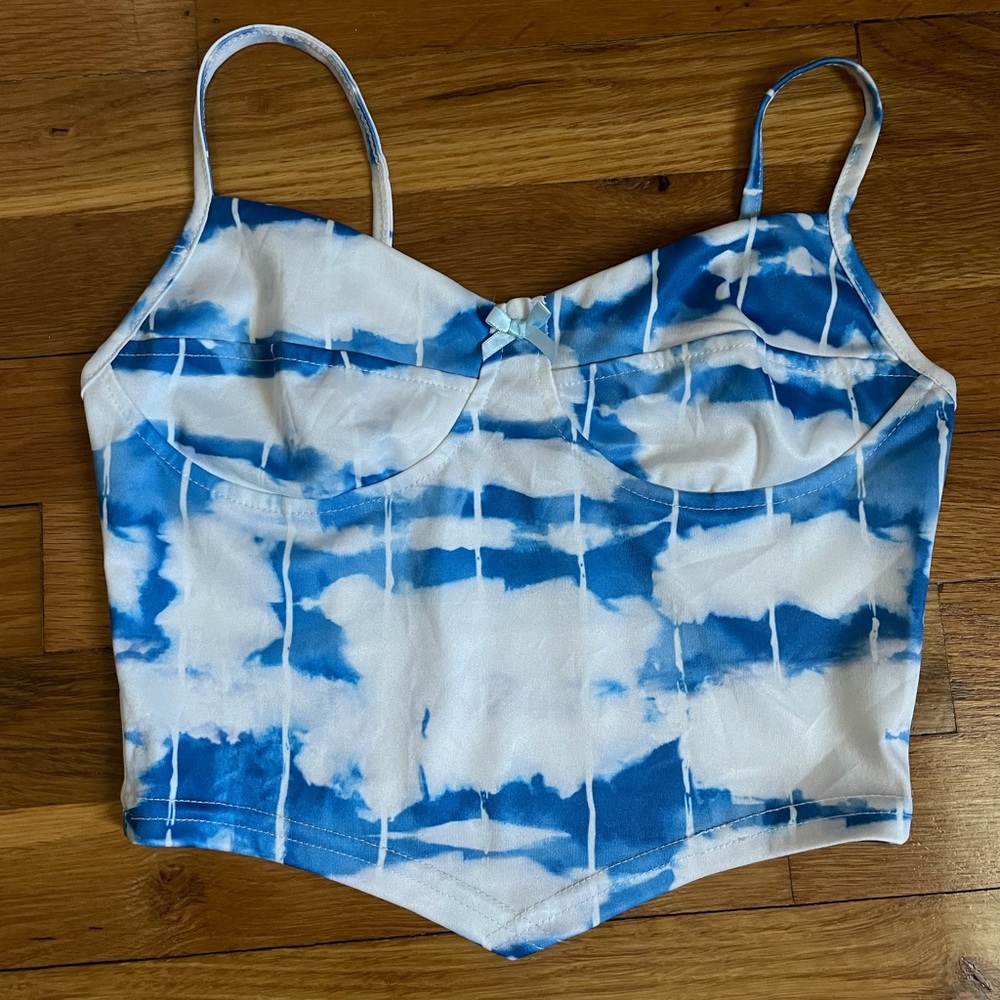 white and blue cloudy corset cropped top — size S